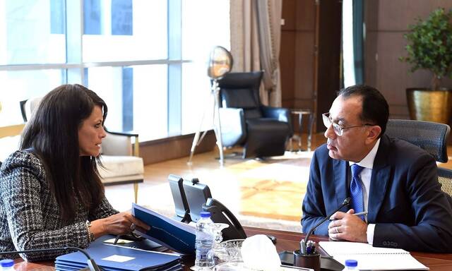 رئيس الوزراء المصري يتابع جهود تعزيز العلاقات الاقتصادية مع شركاء التنمية