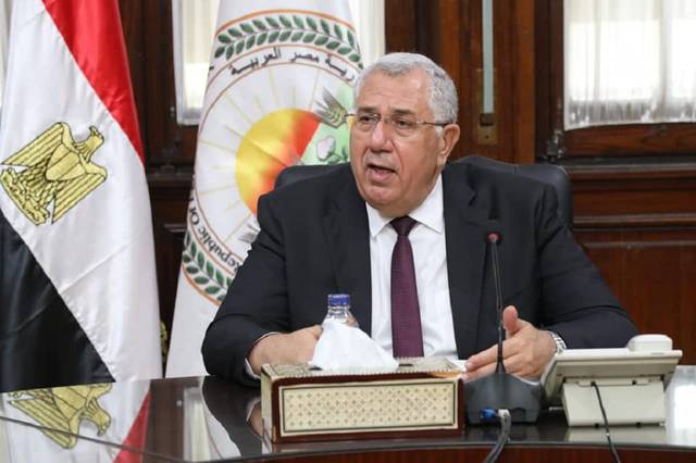 وزير الزراعة المصري يبحث وضع رؤية متكاملة لمنظومة الأسمدة الأزوتية