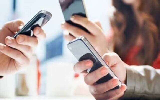 ضرائب على الهواتف المحمولة في مصر