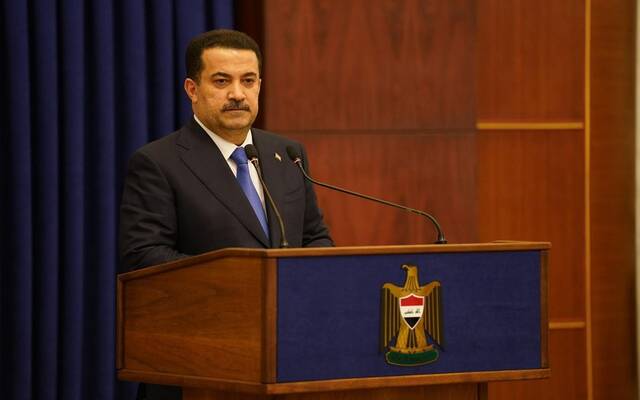 رئيس الوزراء العراقي: حريصون على استقرار أسعار النفط عند 100 دولار