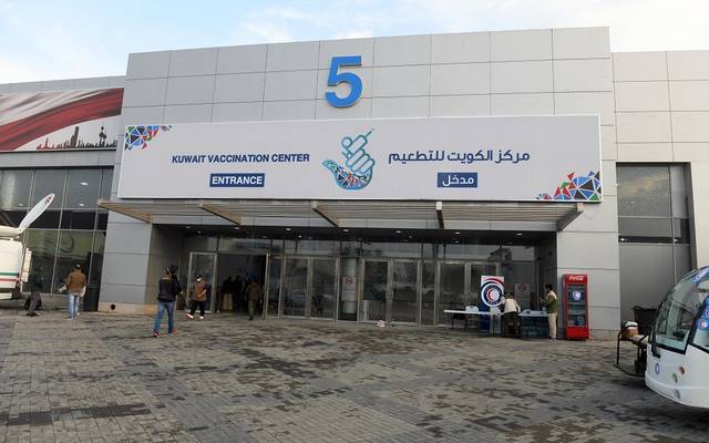 دولة الكويت تطلق حملة التطعيم ضد فيروس كورونا