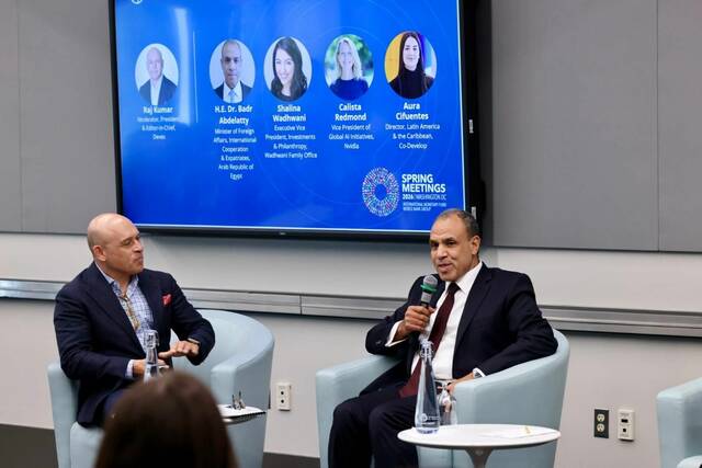 جانب من اللقاء