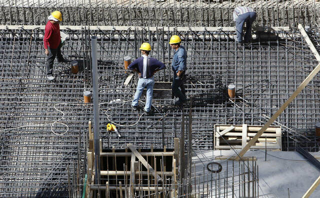 الشركة تستثمر في المشاريع الصناعية والتجارية