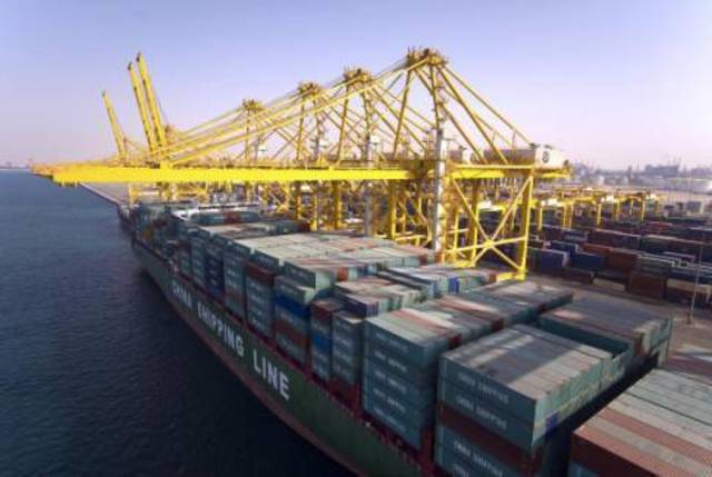 تجارة دبي الخارجية ترتفع إلى 298 مليار درهم خلال الربع الأول بنمو 6ر6 بالمائة