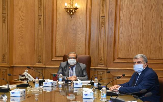 وزير الإنتاج الحربي المصري يتابع الموقف التنفيذي لخطط الشركات الاستثمارية