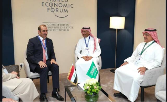 جانب من لقاءات بندر بن إبراهيم الخريف وزير الصناعة والثروة المعدنية على هامش المنتدى الاقتصادي العالمي