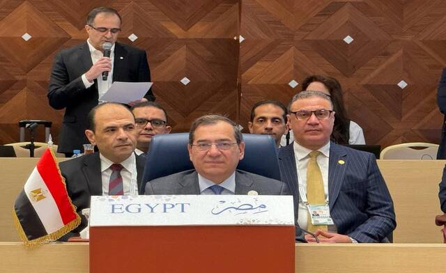 الملا: مصر تحسن مناخ الاستثمار وتشجع مشروعات الطاقة الجديدة والمتجددة