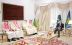 شهباز شريف رئيس وزراء باكستان ومحمد الجدعان وزير المالية السعودي