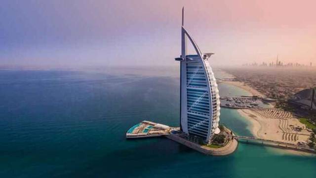 "دبي للسياحة" تنفي مزاعم حول مستقبل القطاع الفندقي للإمارة