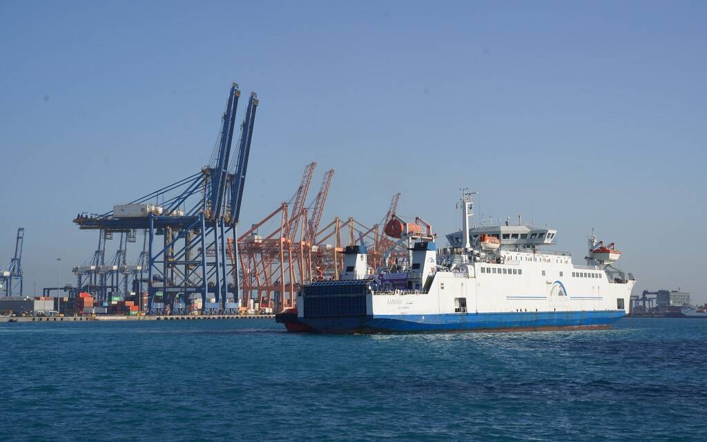 "موانئ" تضيف خدمة شحن إلى ميناء جدة الإسلامي لتعزيز ربط المملكة بالصين