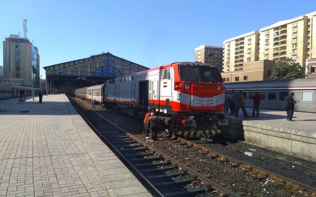 النقل المصرية تعدل مواعيد القطارات ومترو الأنفاق بعد تقليص حظر التجوال