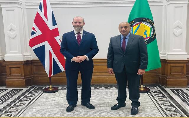 الأمين العام لمجلس التعاون لدول الخليج العربية يلتقي في مدينة لندن وزير الدولة للأعمال والتجارة بالمملكة المتحدة