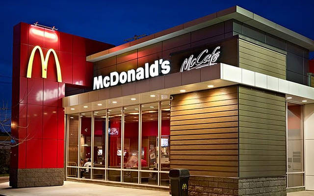 ماكدونالدز تقرر بيع سلسلة مطاعمها في روسيا