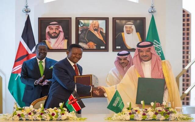 جانب من مراسم التوقيع