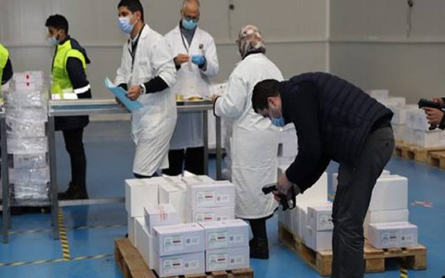 المغرب يستلم أولى دفعات اللقاحات المضادة لكورونا عبر "كوفاكس"