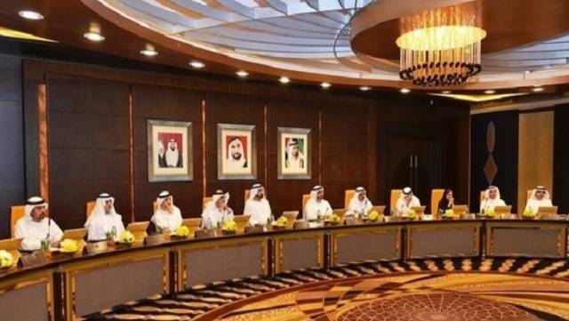 مسؤولون: الاقتصاد الإماراتي مستعد لتطبيق القرارات الحكومية