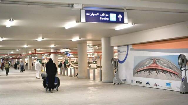 وزير النقل السعودي يتفقد جاهزية مطار الملك عبدالعزيز الدولي لمغادرة الحجاج