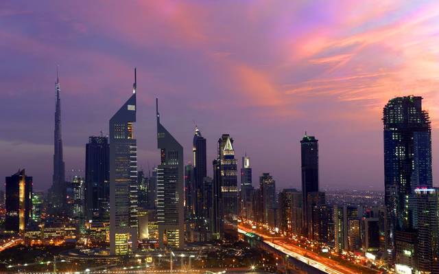 الإمارات تخفض انتاجها النفطي 6%