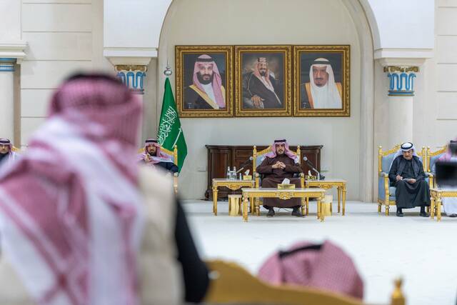 جانب من لقاء الأمير فيصل بن نواف بن عبدالعزيز، أمير منطقة الجوف بالرياديين بالمنطقة والجهات المعنية