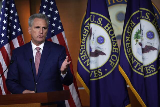 النواب الأمريكي يقر رفع سقف الدين الحكومي.. وبايدن يهدد