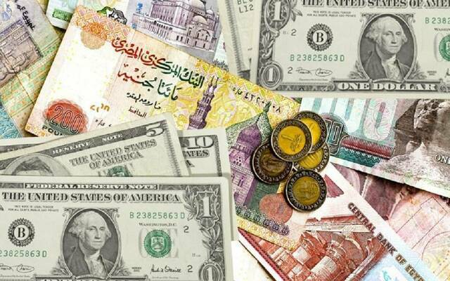 تباين أسعار صرف الدولار مقابل الجنيه المصري في ختام التعاملات اليوم