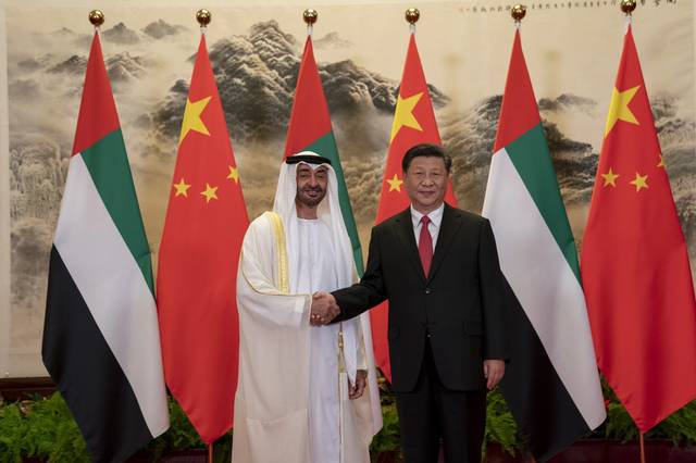 ولي عهد أبوظبي والرئيس الصيني يشهدان توقيع اتفاقيات