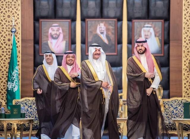 الأمير سعود بن نايف بن عبدالعزيز أمير الشرقية في مجلسه الأسبوعي "الاثنينية" بديوان الإمارة