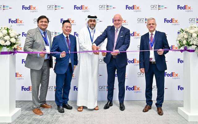 "فيديكس" تفتتح مركزاً إقليمياً للخدمات اللوجستية في المناطق الحرة بقطر