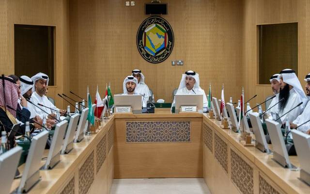 خلال الاجتماع