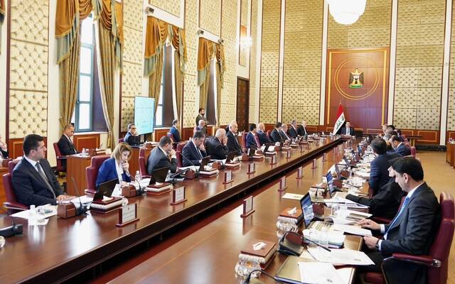 جانب من اجتماع مجلس الوزراء العراقي برئاسة محمد شياع السوداني رئيس الحكومة