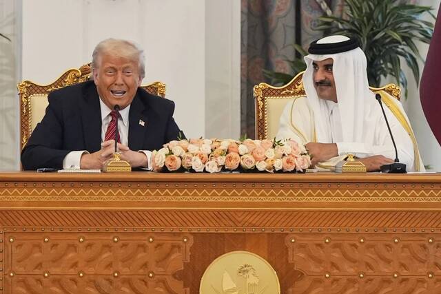 لقاء ترامب وأمير قطر