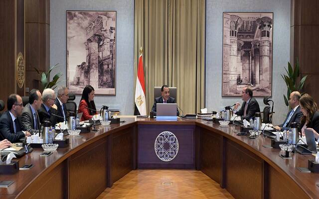 رئيس مجلس الوزراء المصري يعقد اجتماعاً لمتابعة جهود لجنة إصلاح وإعادة هيكلة الهيئات الاقتصادية