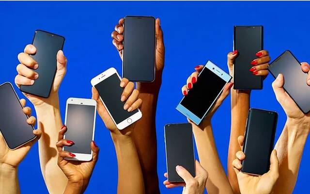 ضريبة الهواتف المحمولة في مصر