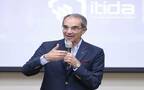 عمرو طلعت وزير الاتصالات وتكنولوجيا المعلومات المصري
