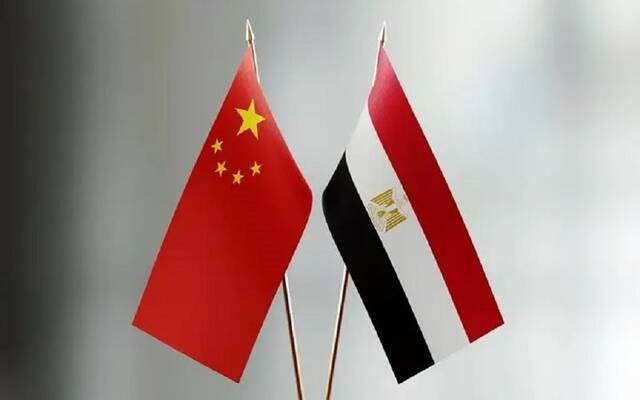 علم مصر والصين