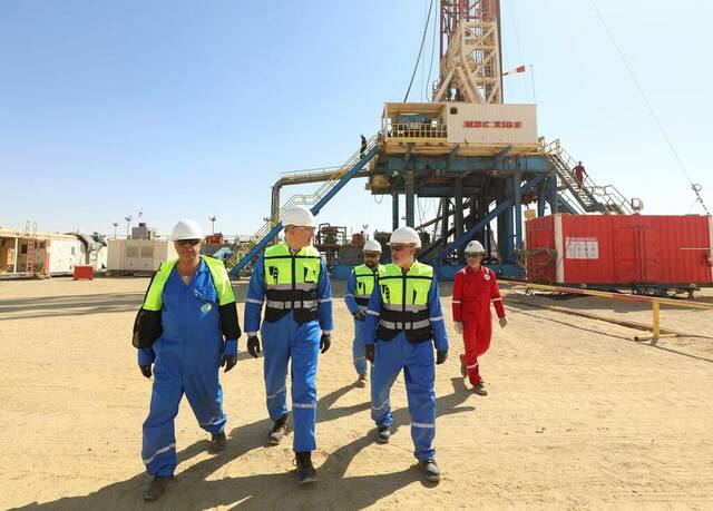 كريم بدوي وزير البترول والثروة المعدنية