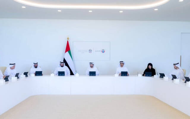 جانب من اجتماع المجلس التنفيذي لإمارة دبي