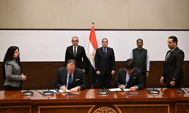 جانب من مراسم التوقيع