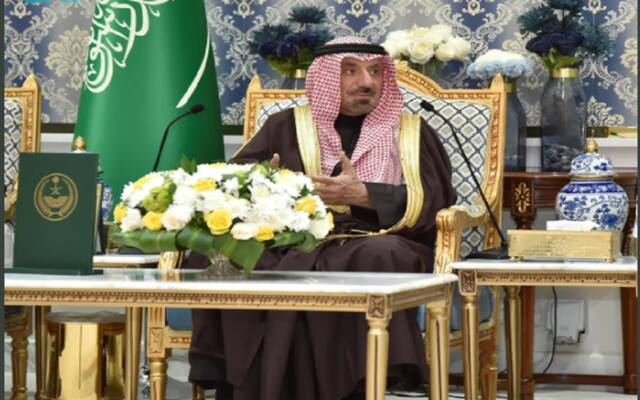 أمير نجران يبحث مستقبل الاستثمار الزراعي بالمنطقة