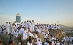 حجاج على جبل عرفات