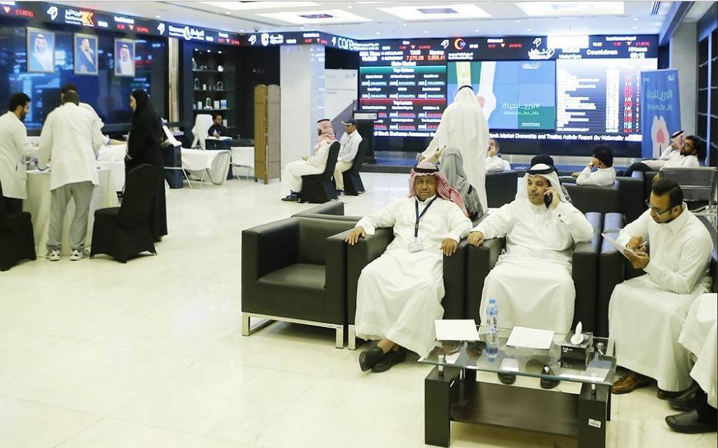 الأجانب يسجلون 167.8 مليون ريال صافي بيع بسوق الأسهم السعودية خلال أسبوع