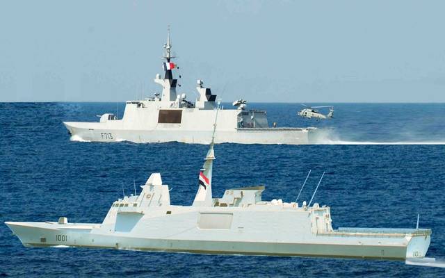 القوات البحرية المصرية والفرنسية تنفذان تدريباً بحرياً عابراً فى البحر المتوسط