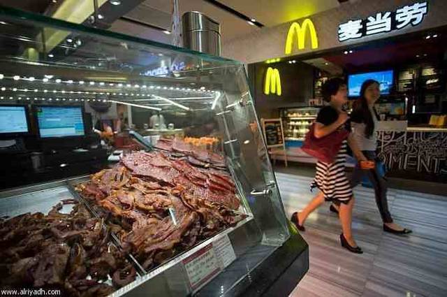 اتساع نطاق أحدث فضيحة غذائية في الصين لتشمل شركات أمريكية كبرى