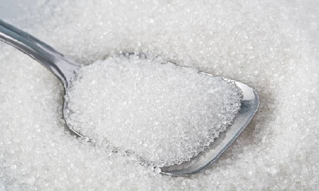 مصر تلغي رسوم الحماية المؤقتة على واردات السكر الأبيض