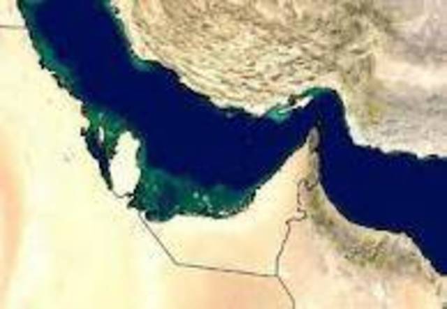 الحكومة تبحث عن بدائل في حال إغلاق مضيق هرمز
