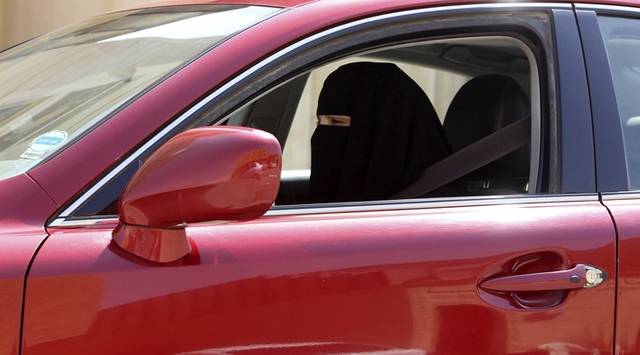 PTA issues bylaws for Saudi women drivers