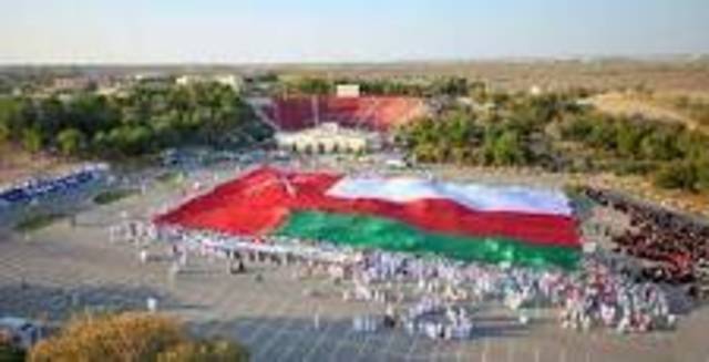 اقتصاديون: ميزانية السلطنة لعام 2013 تحفز الدورة الاقتصادية في البلاد 