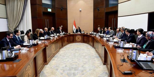 رئيس الوزراء يبحث مع وفد إيطالي إقامة استثمارات جديدة بمجال الأمن الغذائي في مصر