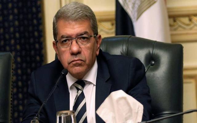 وزير مصري: كبح معدلات زيادة فاتورة الأجور بالدولة لـ5.5%