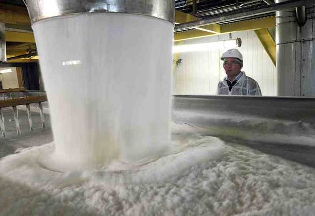 Al Reef to build mega sugar refinery in Jazan
